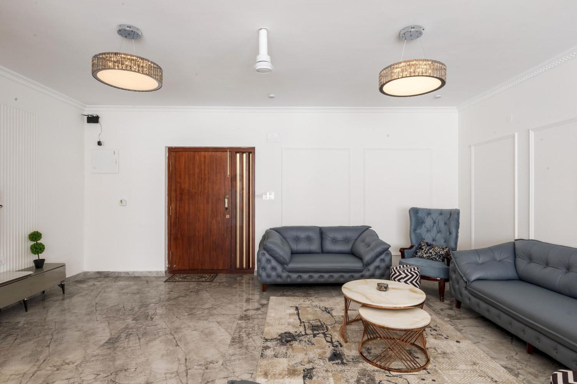 Onyx 303 By Stayjade 3bhk Ac Nr Mg Road Apartment