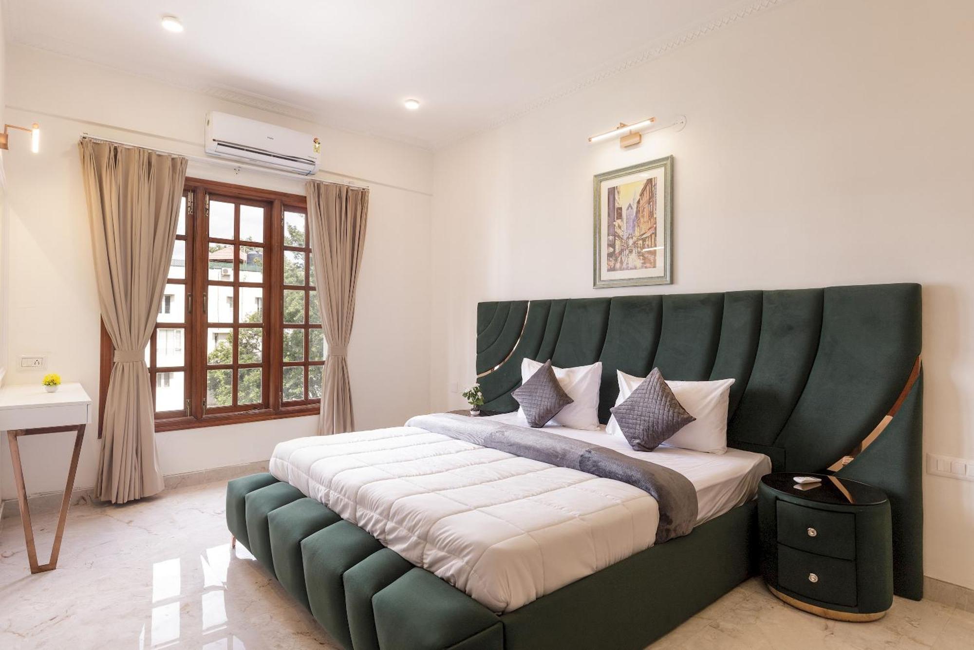 Apartment Onyx 303 By Stayjade 3bhk Ac Nr Mg Road