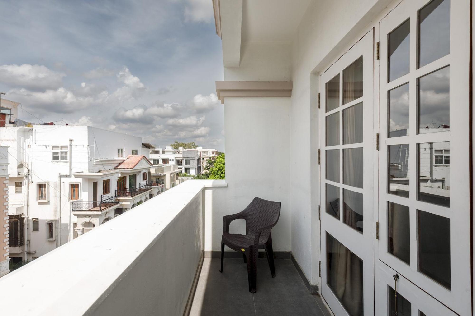 Apartment Onyx 303 By Stayjade 3bhk Ac Nr Mg Road Bangalore