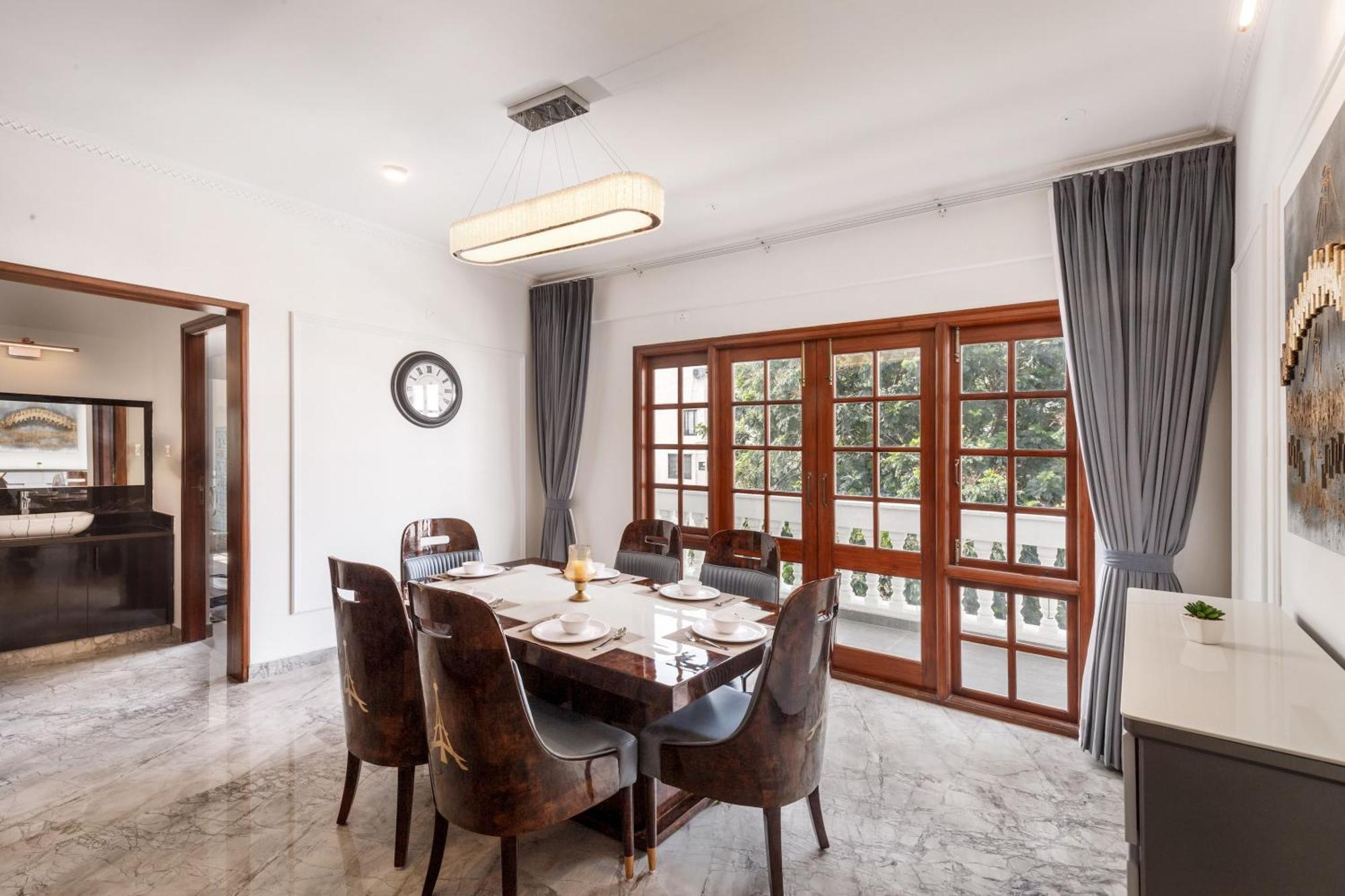 Onyx 303 By Stayjade 3bhk Ac Nr Mg Road *