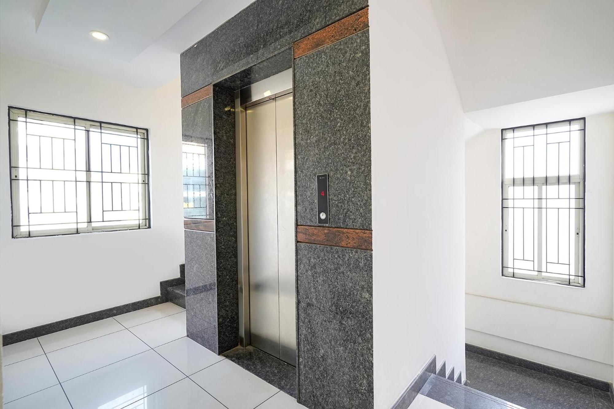 Hotel Fabhotel Royal Comfort Madiwala 3*