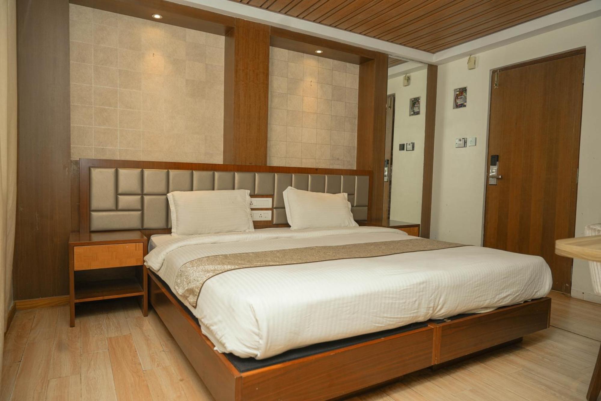 Hotel Octave Am Garden Bangalore