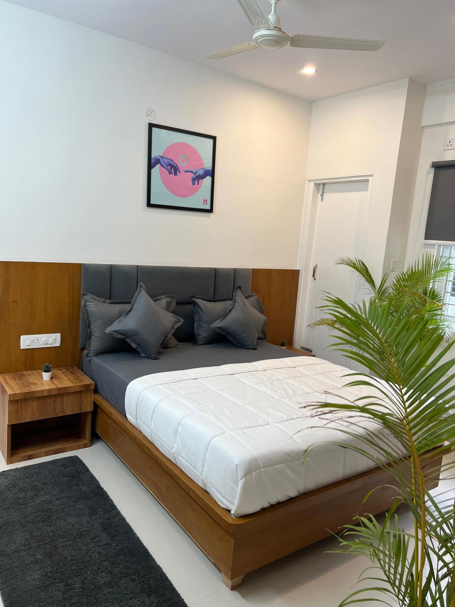 Housr Coliving Koramangala Hotel