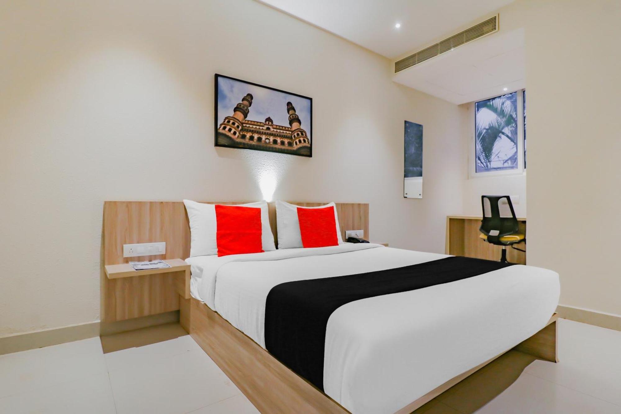 Capital O Royal Keys Near Brookfield Mall, Aecs Layout Hotel 3*