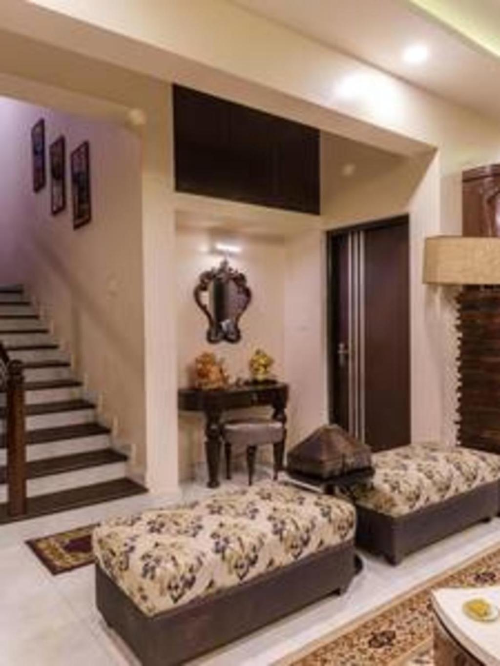 Rangmahal By Stayjade Projector Jacuzzi & Pvt Pool Villa Bangalore