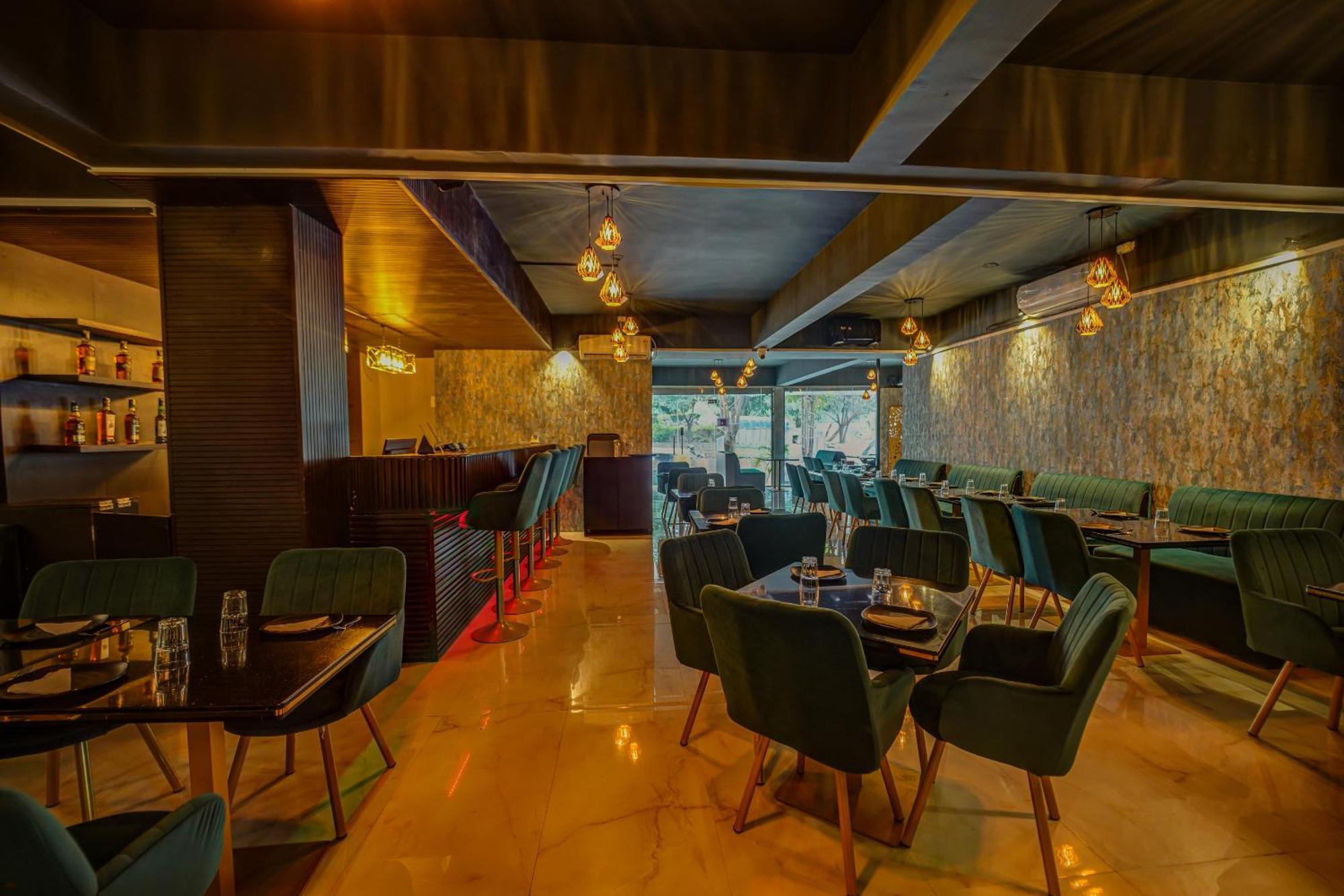 The Emerald Hotel Bangalore