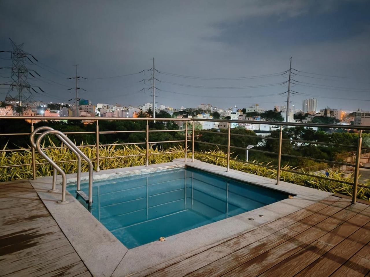 Spacious 3bhk High Floor East With Full Equipped Kitchen- 26a *
