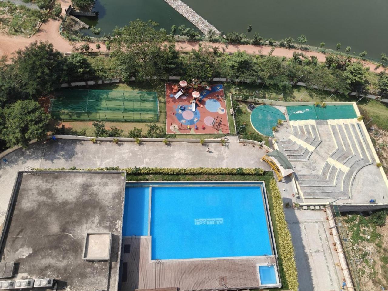Spacious 3bhk High Floor East With Full Equipped Kitchen- 26a * Bangalore