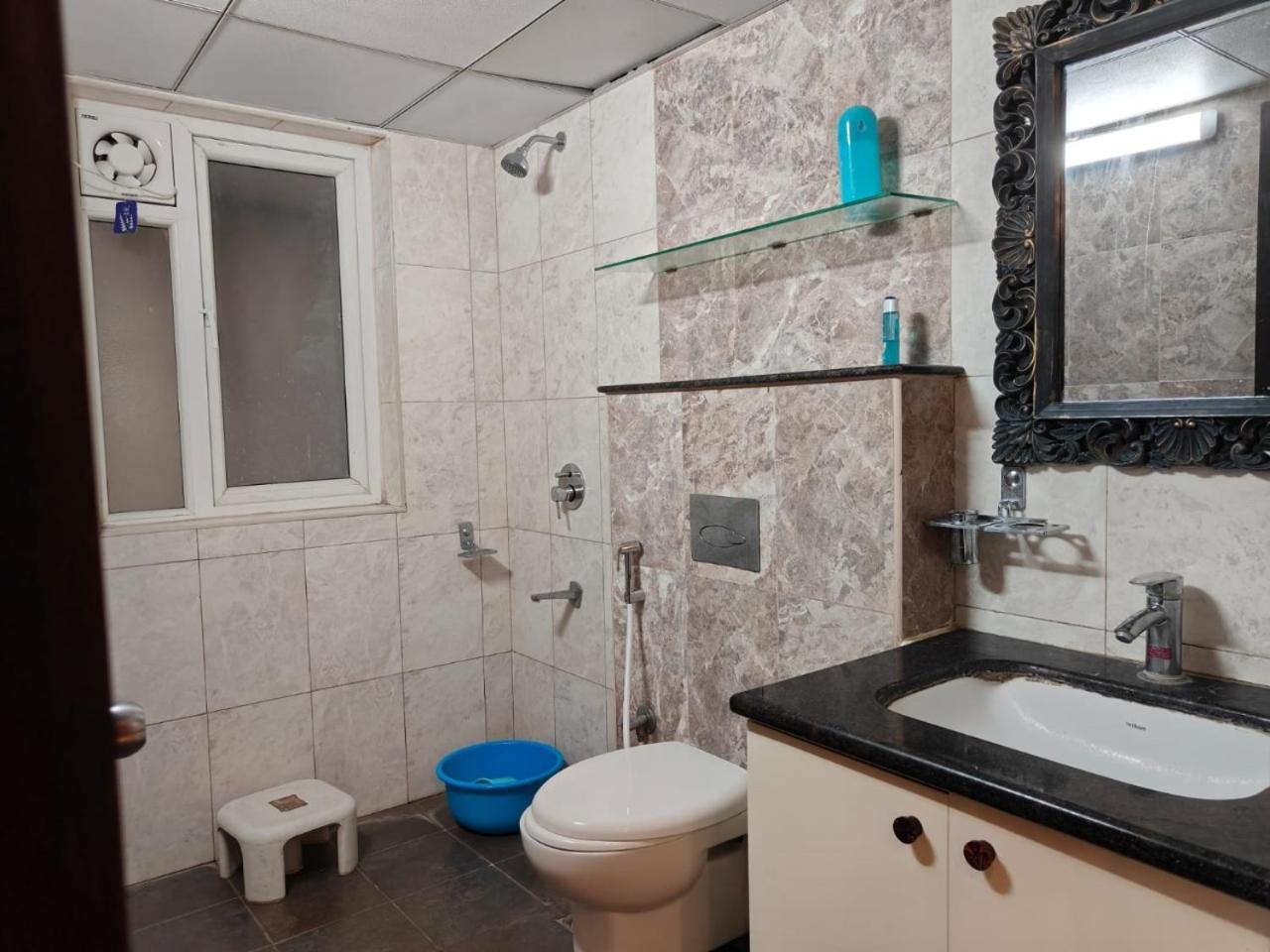 3bhk At High Flr Nanny, Free Wifi, Made Food 19b