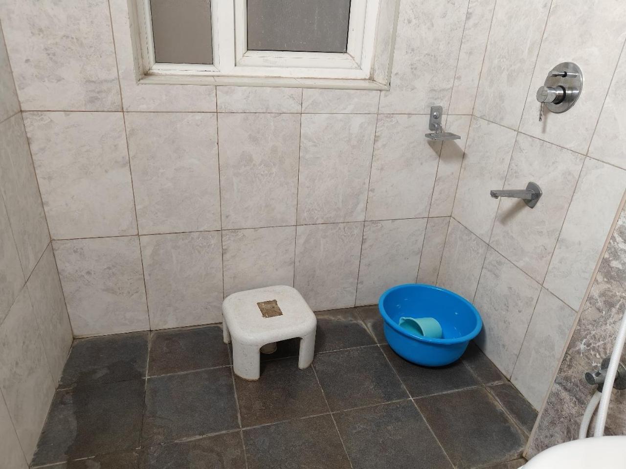 3bhk At High Flr Nanny, Free Wifi, Made Food 19b Apartment Bangalore