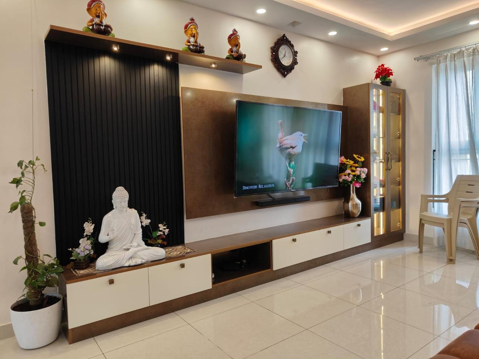 3bhk At High Flr Nanny, Free Wifi, Made Food 19b