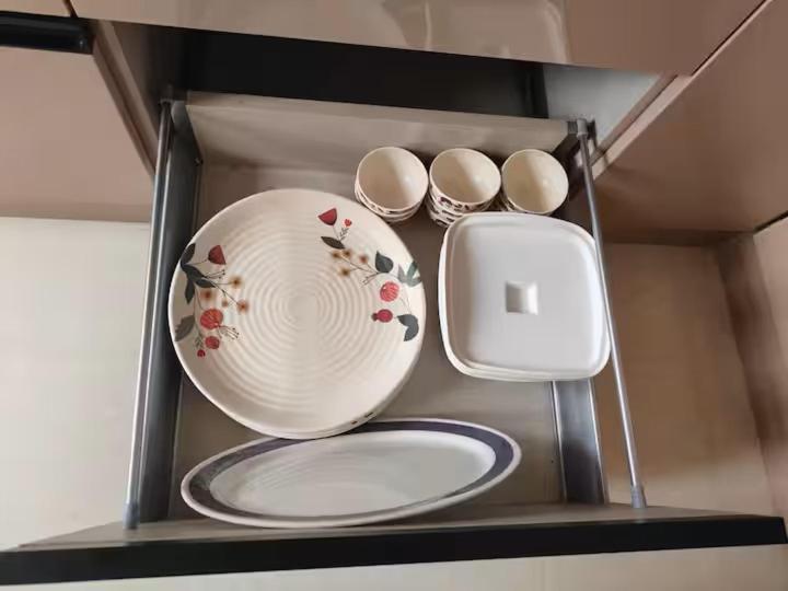 Spacious 3bhk High Floor East With Full Equipped Kitchen- 26a Apartment *
