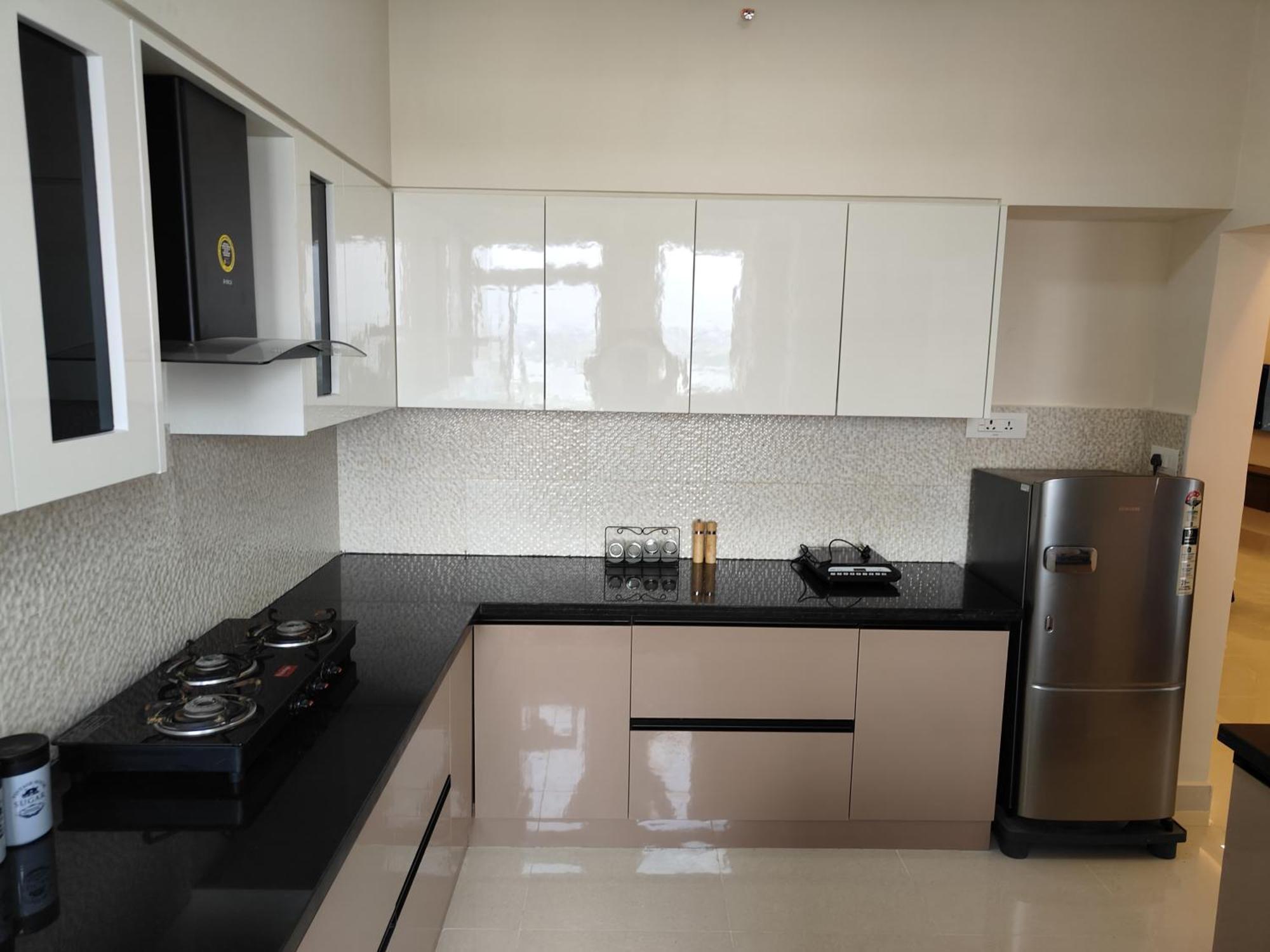 Spacious 3bhk High Floor East With Full Equipped Kitchen- 26a Apartment Bangalore