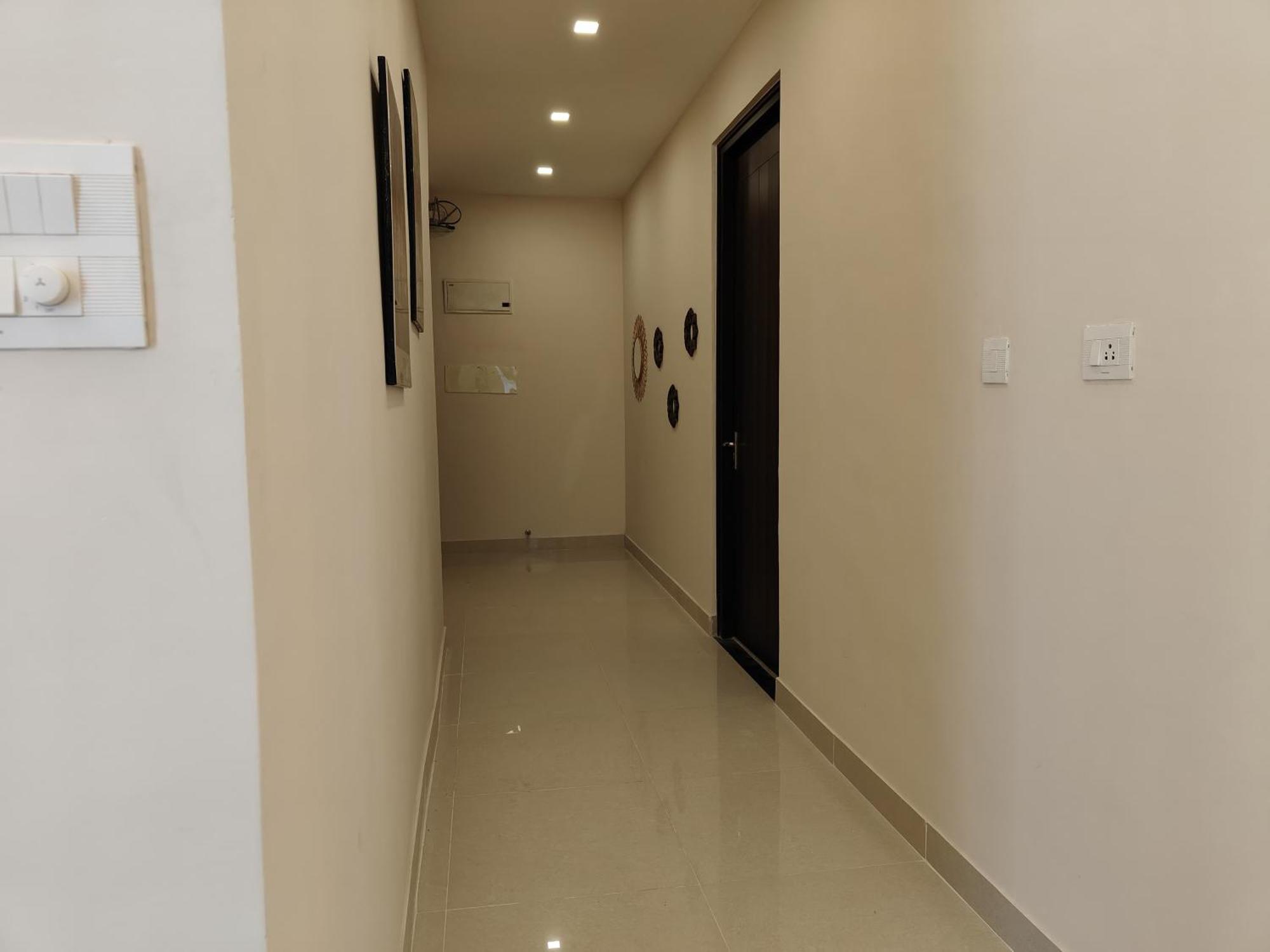 Spacious 3bhk High Floor East With Full Equipped Kitchen- 26a Bangalore