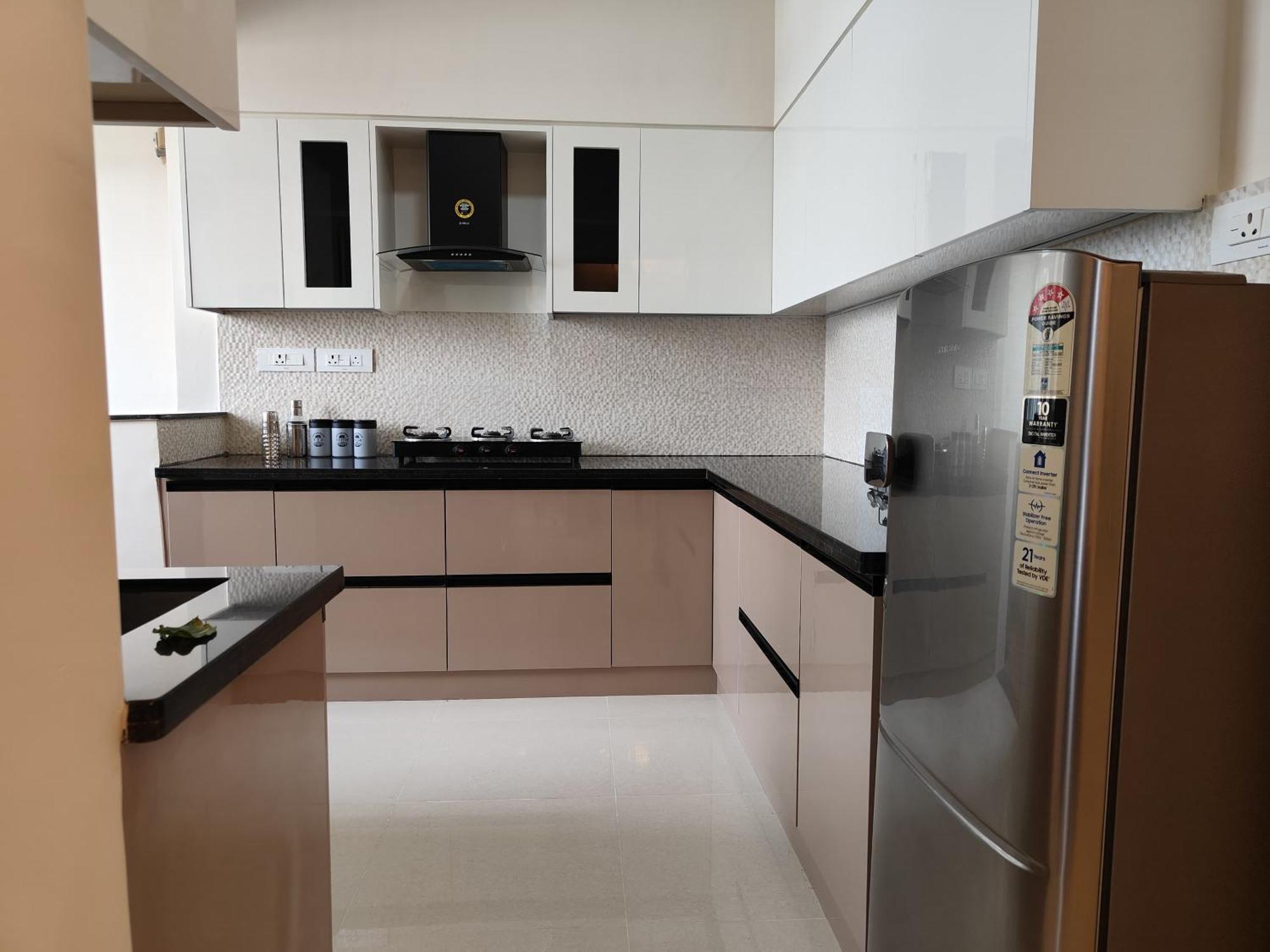 Apartment Spacious 3bhk High Floor East With Full Equipped Kitchen- 26a Bangalore