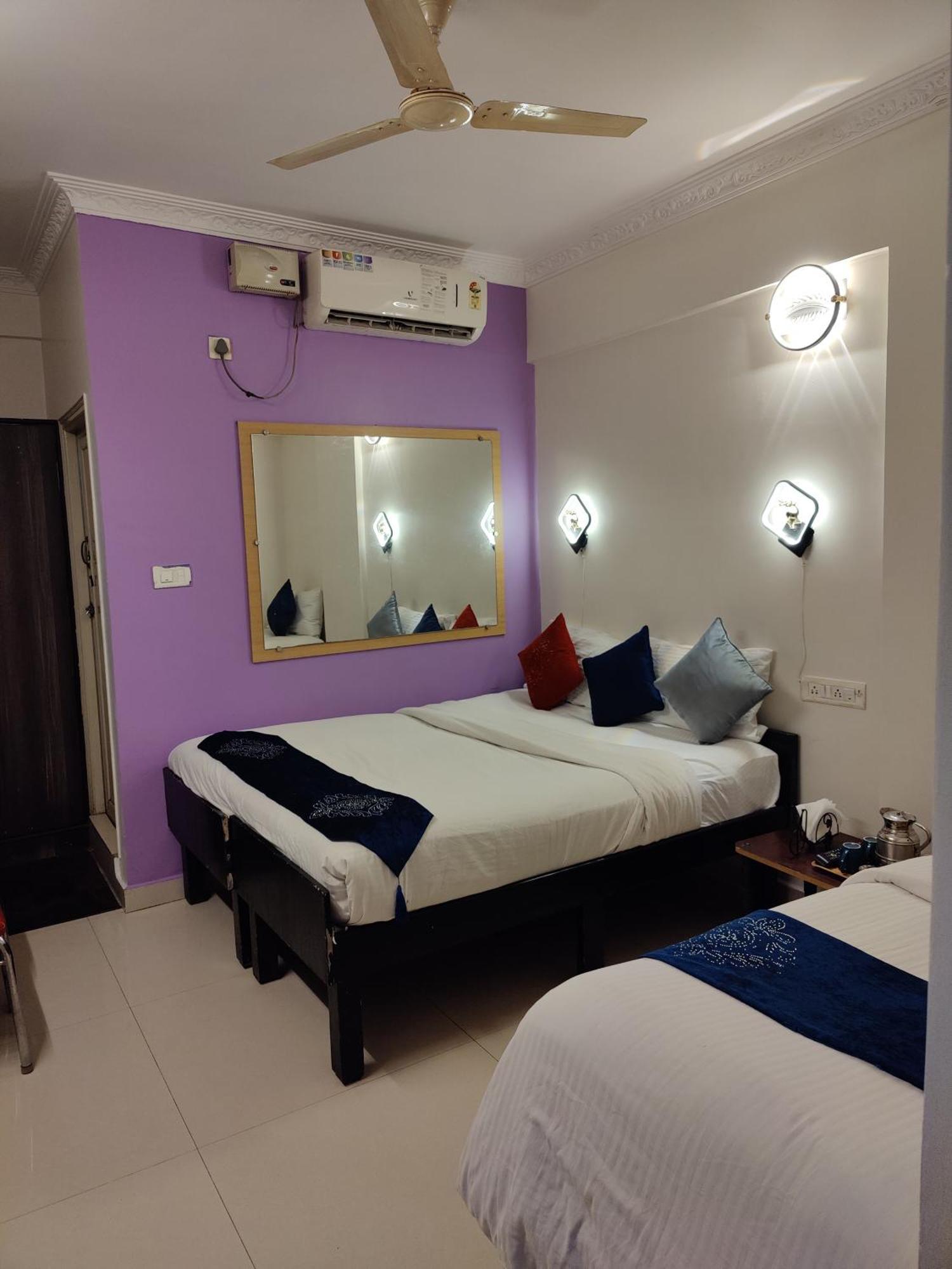 Sri Balaji Guest house *