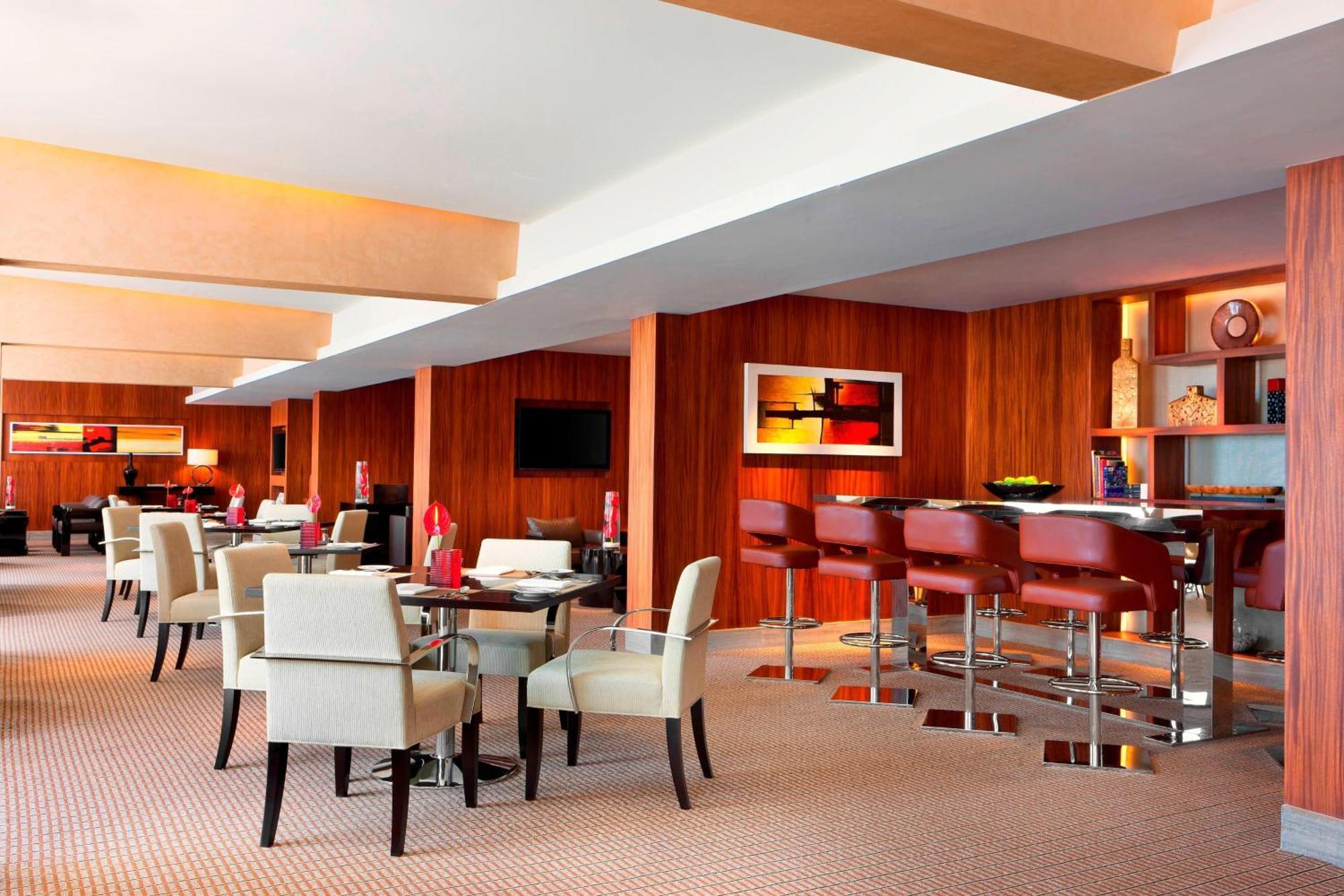 Hotel Sheraton Grand At Brigade Gateway
