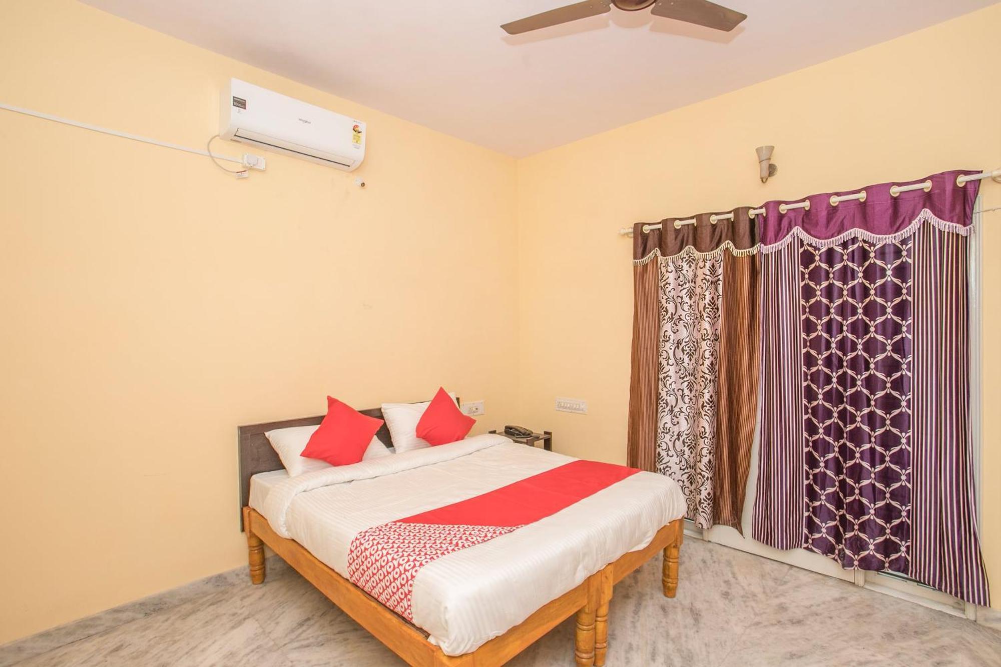 O Sai Kuteer Near Ragigudda Sri Prasanna Anjaneyaswamy Temple Hotel 3*