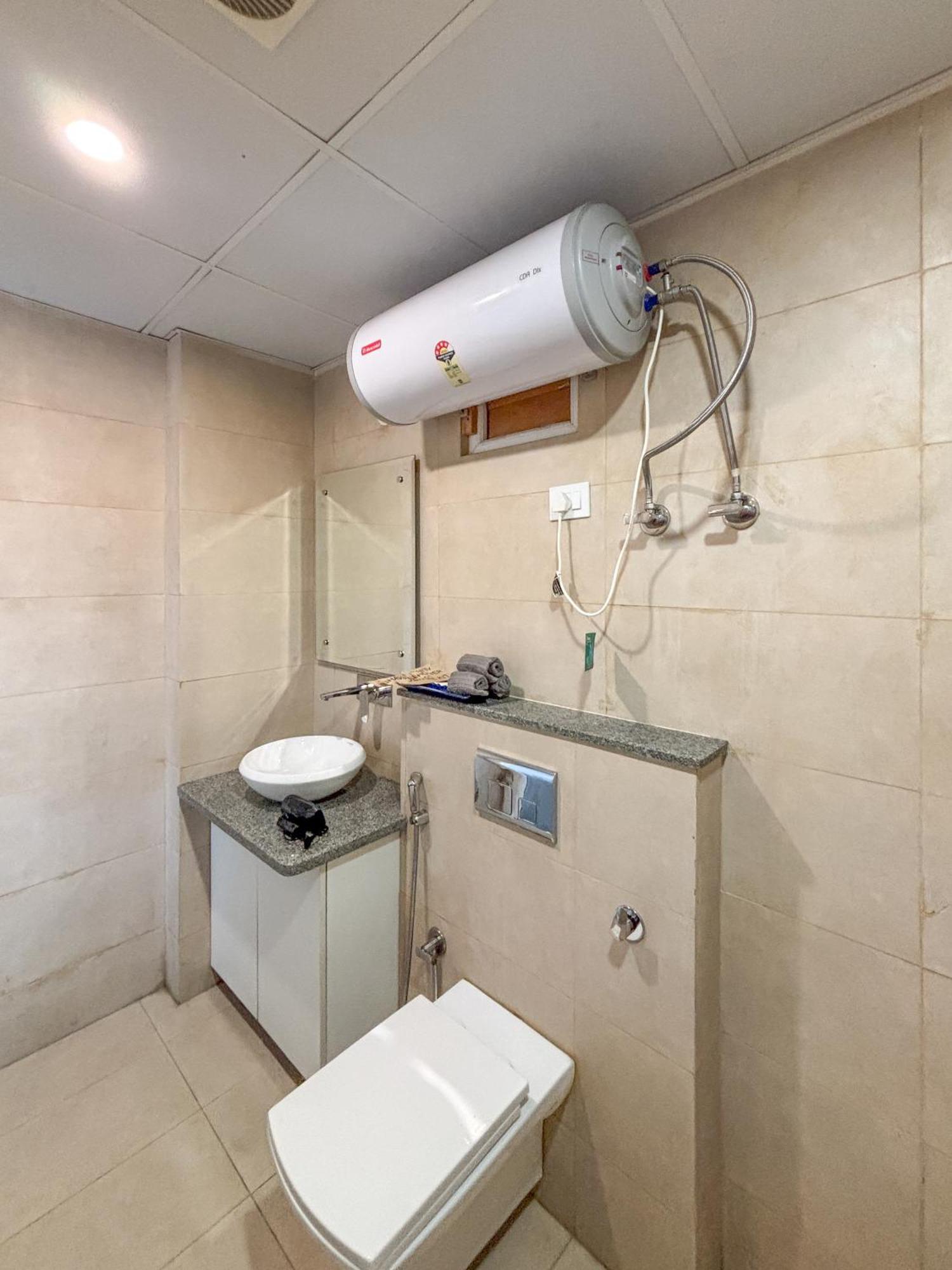 Housr Hsr 1 Hotel *