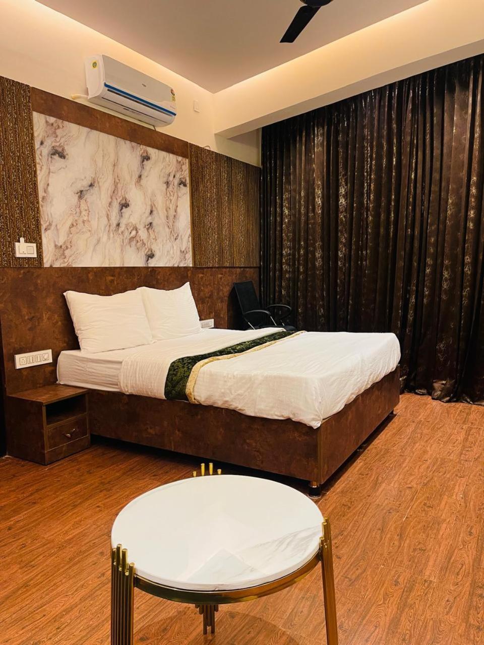 The Taaj Aparthotel *