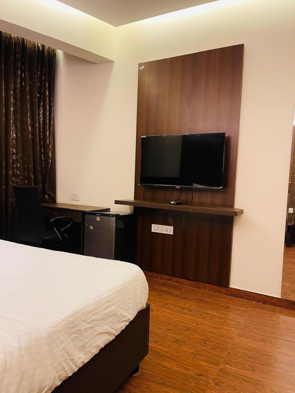 Aparthotel The Taaj Bangalore