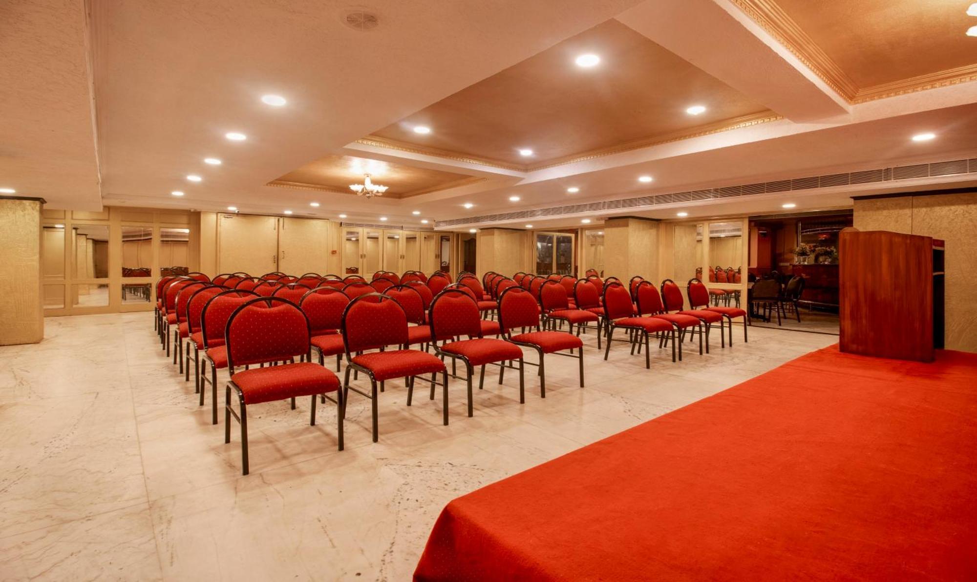 Seven Olives By Mystic Hotel 4*