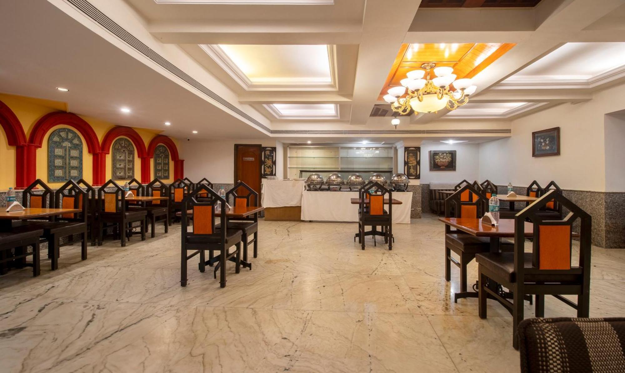Hotel Seven Olives By Mystic 4*