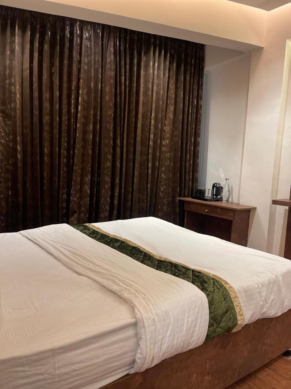 The Taaj Comforts Hotel