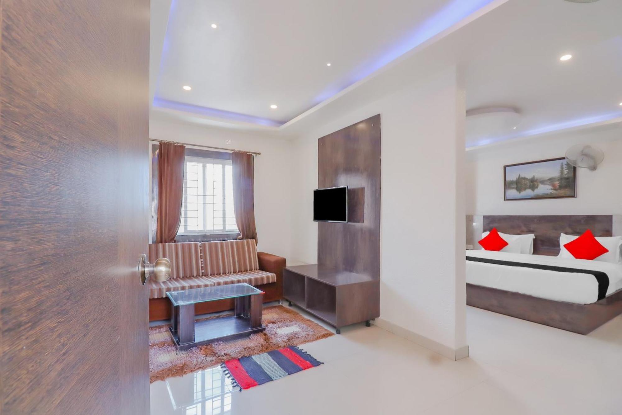 Hotel Capital O Royal Galaxy Finesse Near Phoenix Marketcity