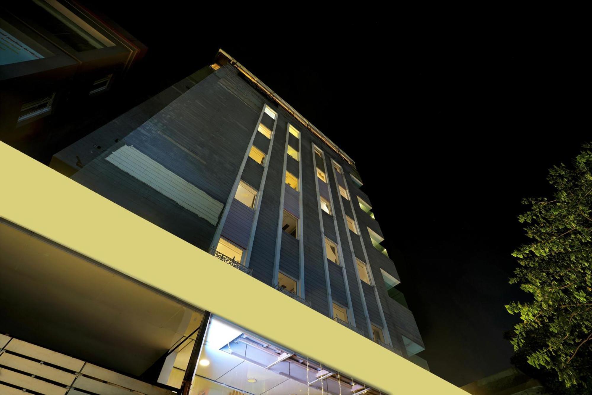 Treebo Jagadish Hotel, Jayanagar