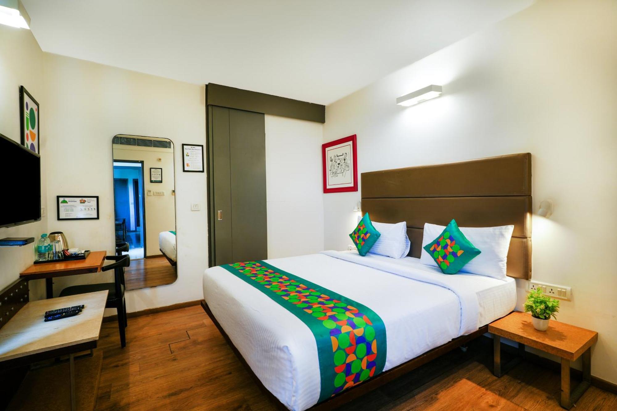 Treebo Jagadish Hotel, Jayanagar Bangalore
