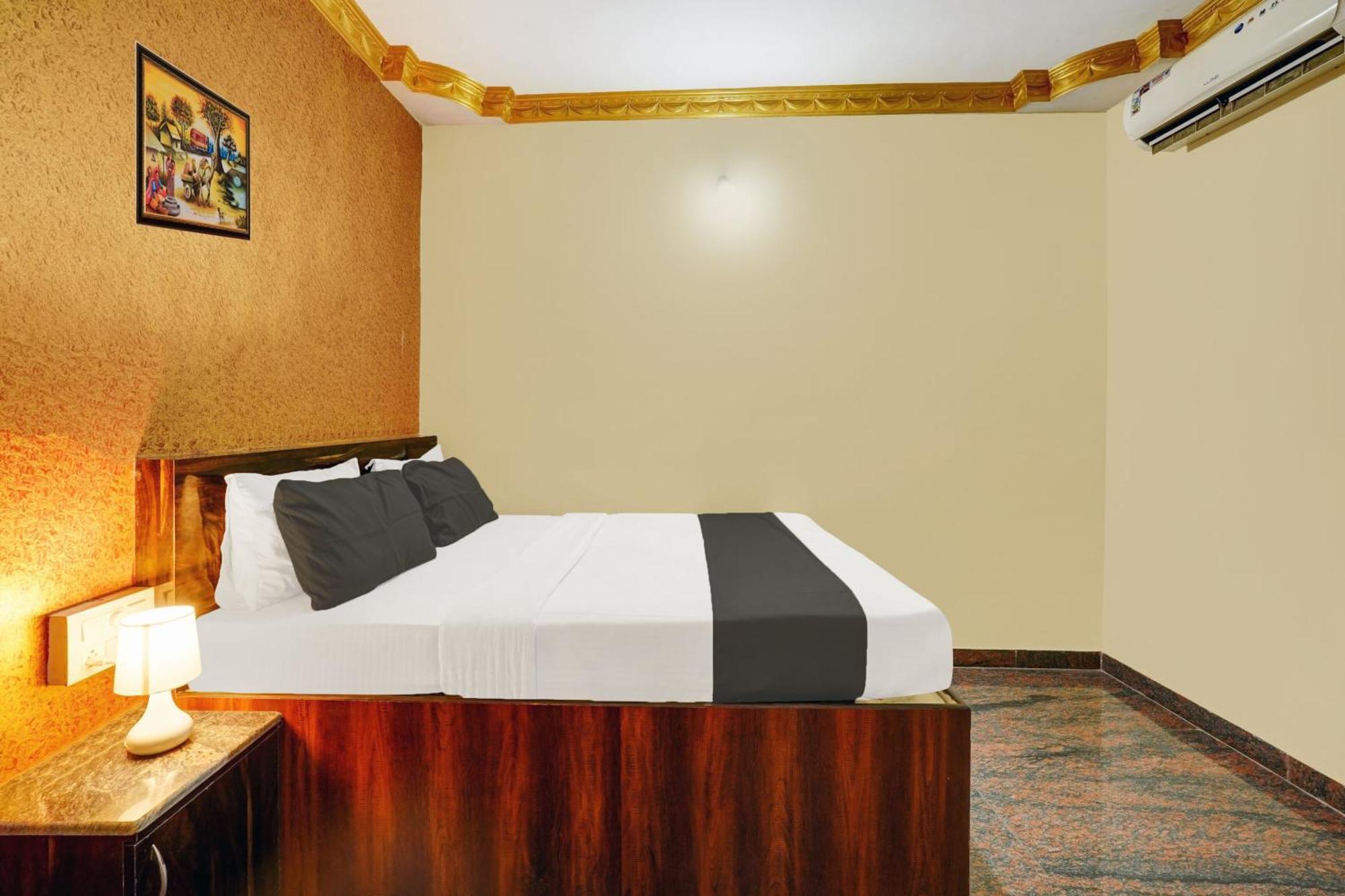 Hotel O Emara Executive Bangalore