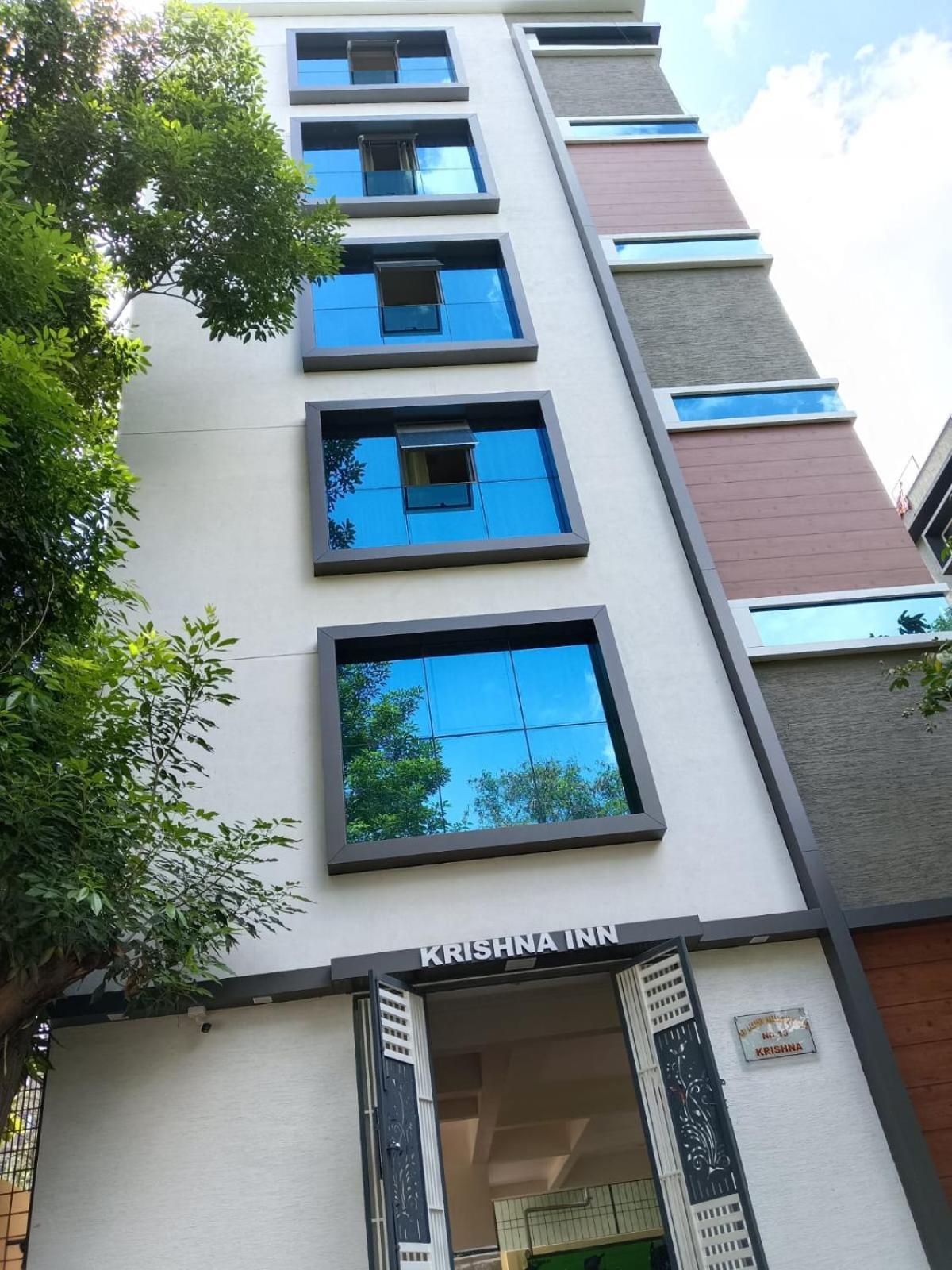 Hotel Krishna 3*