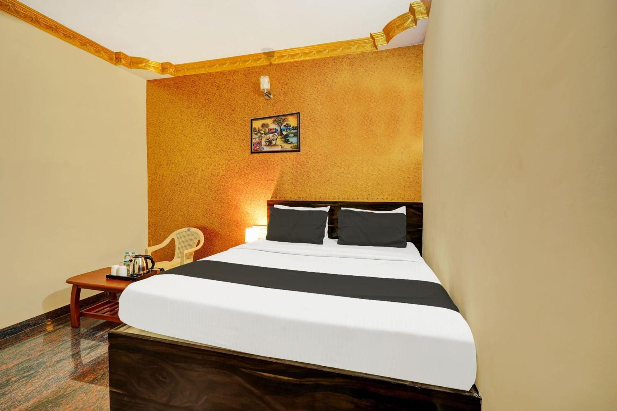 Hotel O Emara Executive Bangalore