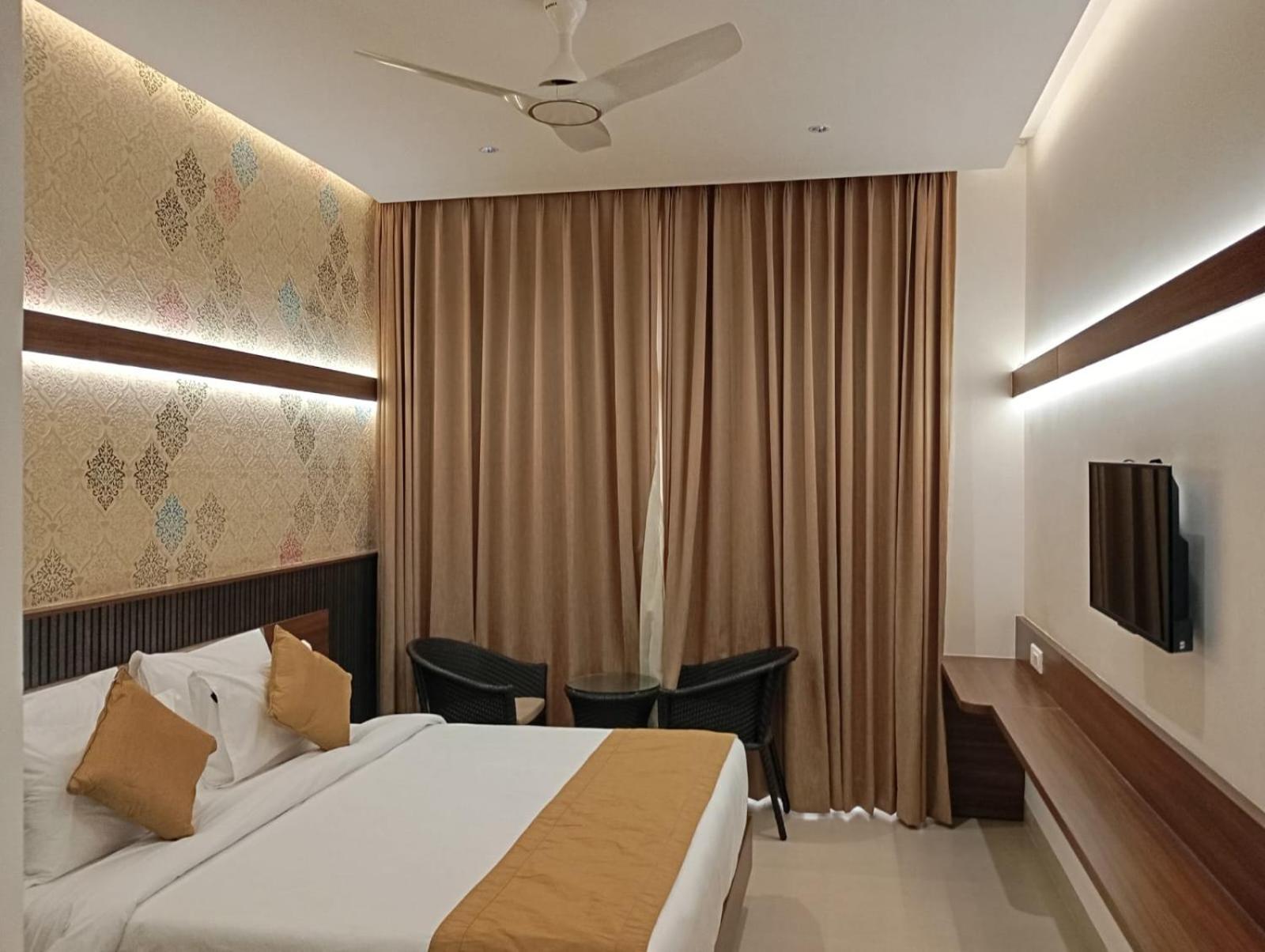 Highland 4* Bangalore