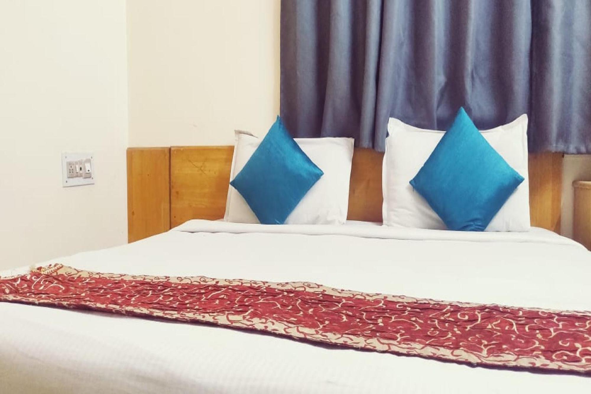 O Aster Vue ,near K R Puram , Bhattarahalli Signal 3*