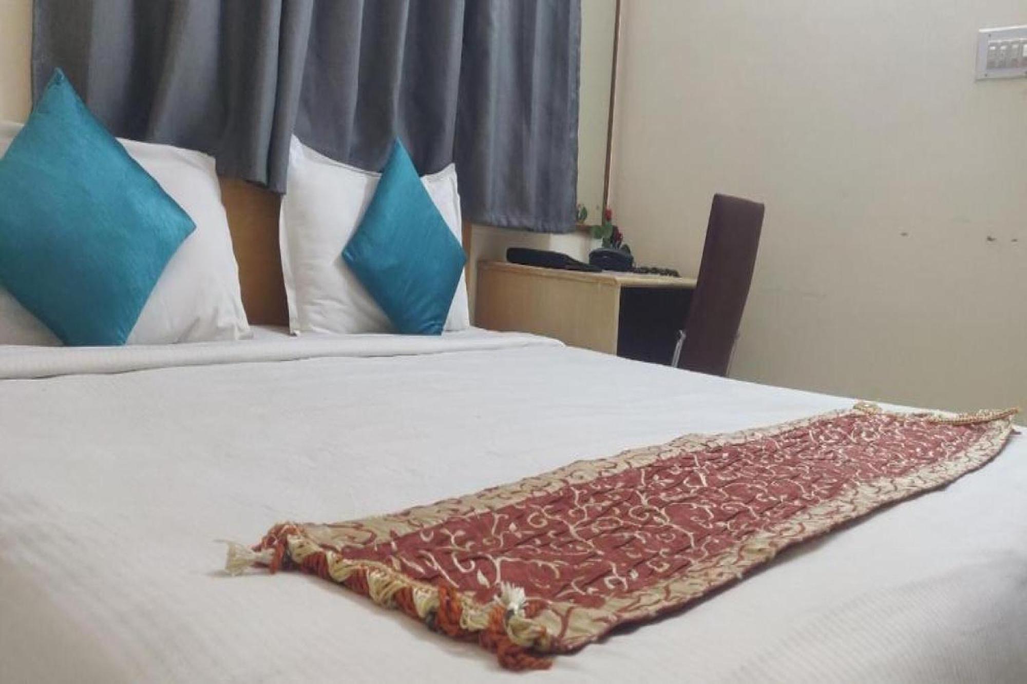 O Aster Vue ,near K R Puram , Bhattarahalli Signal 3* Bangalore