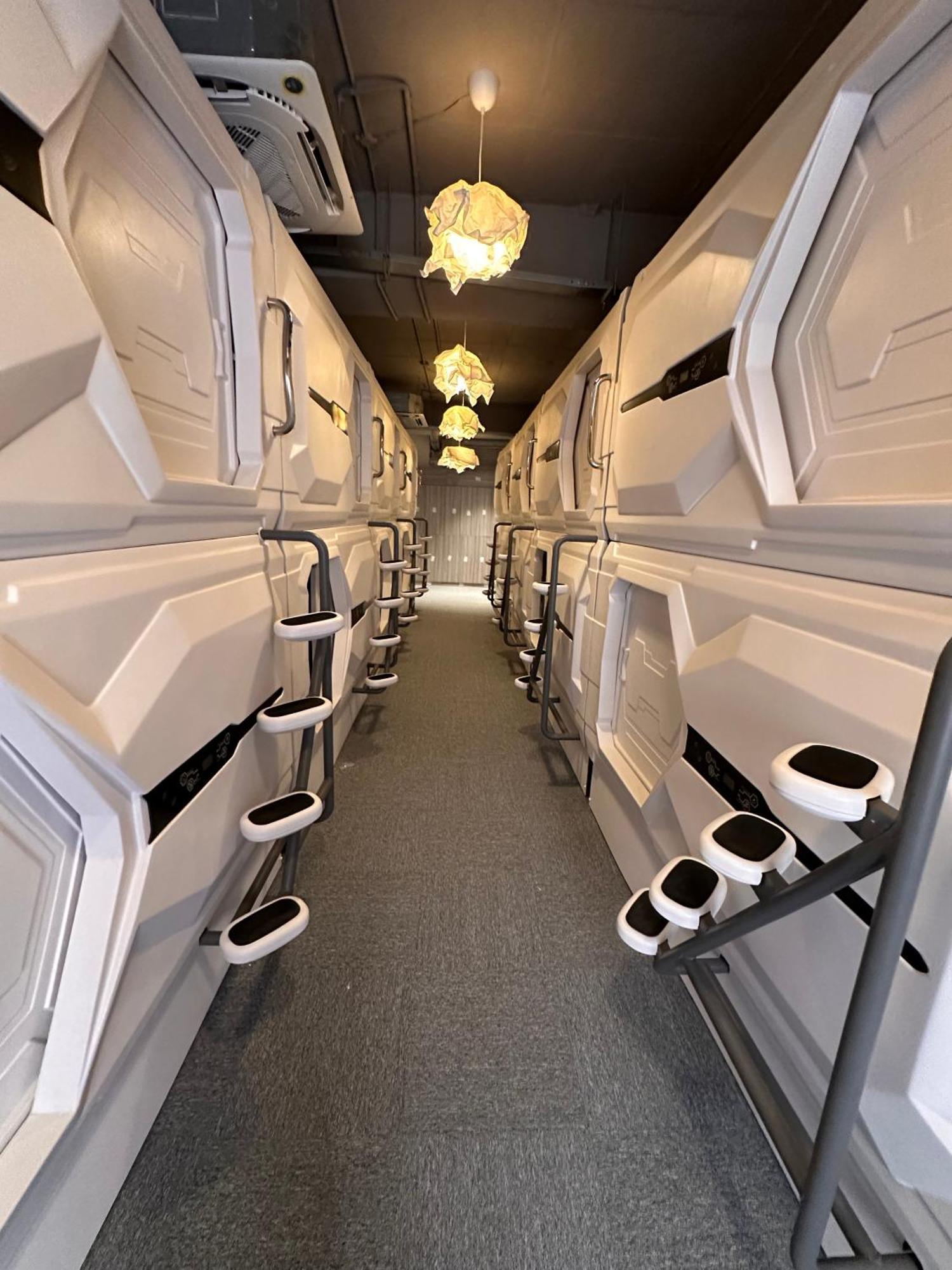 Capsule hotel Blr Pods Bangalore