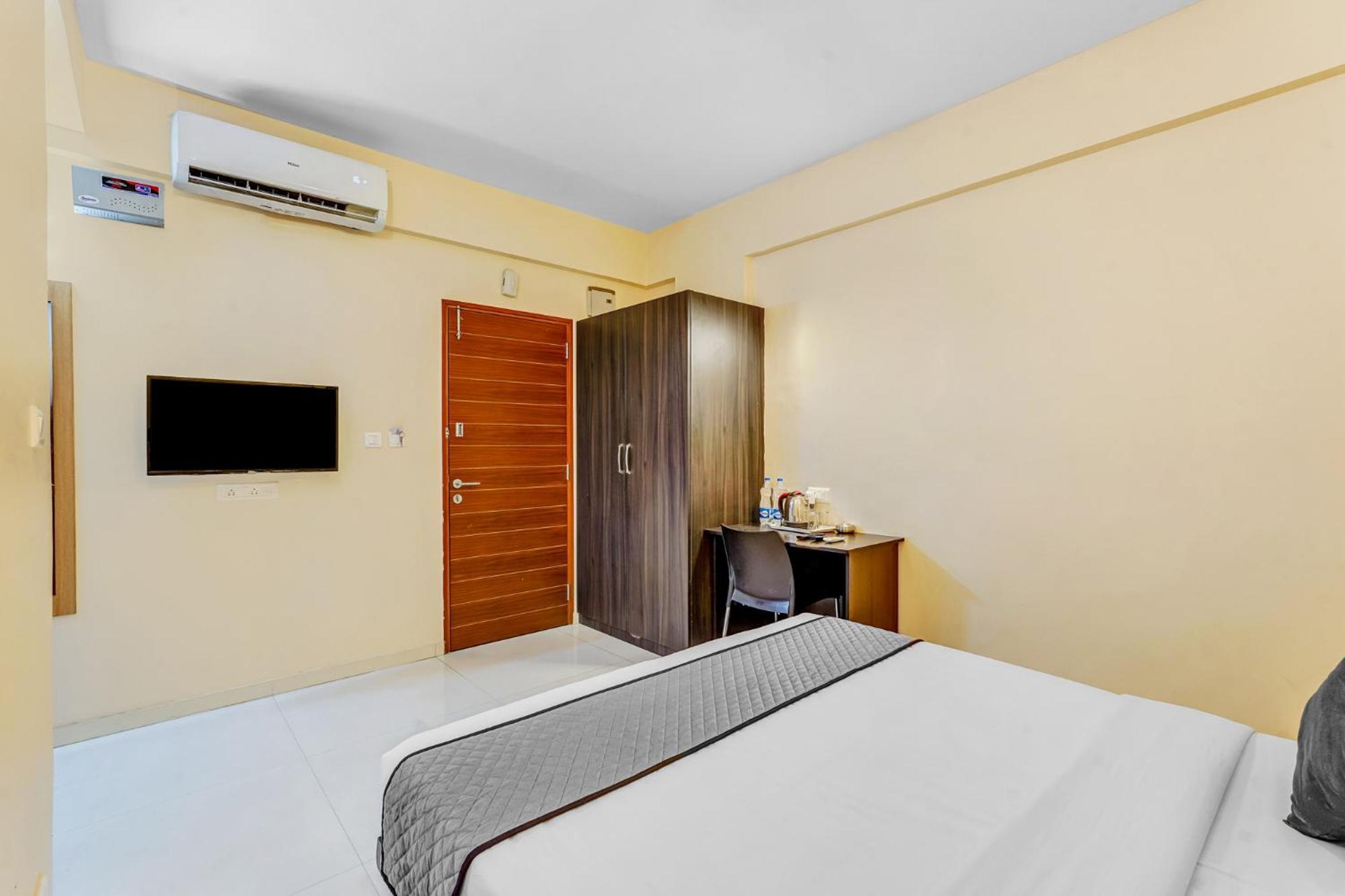 Upar Nearby Bagmane Tech Park Hotel Bangalore