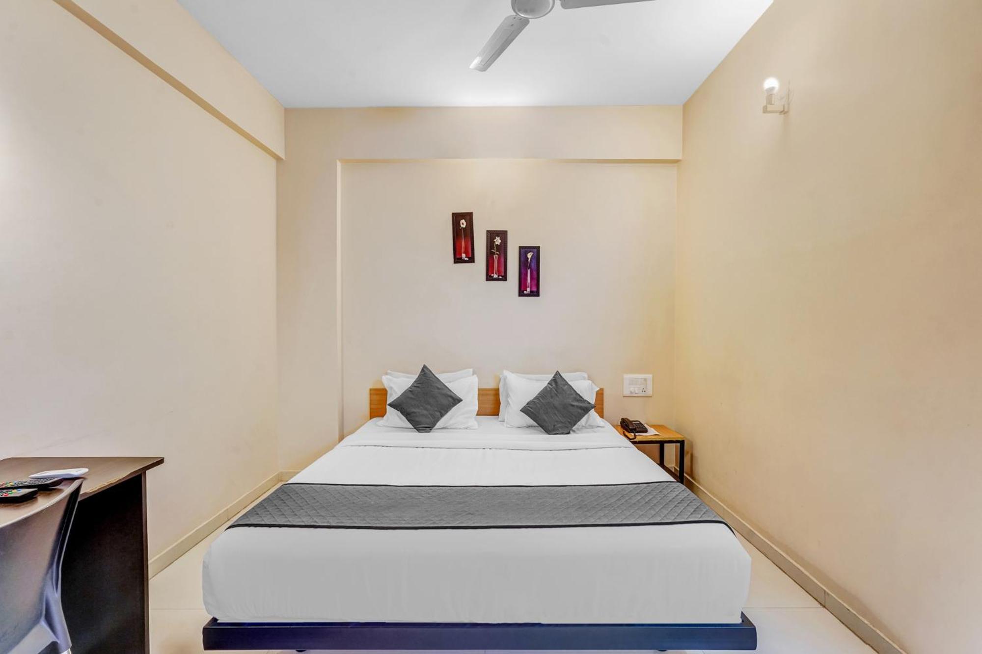 Hotel Upar Nearby Bagmane Tech Park