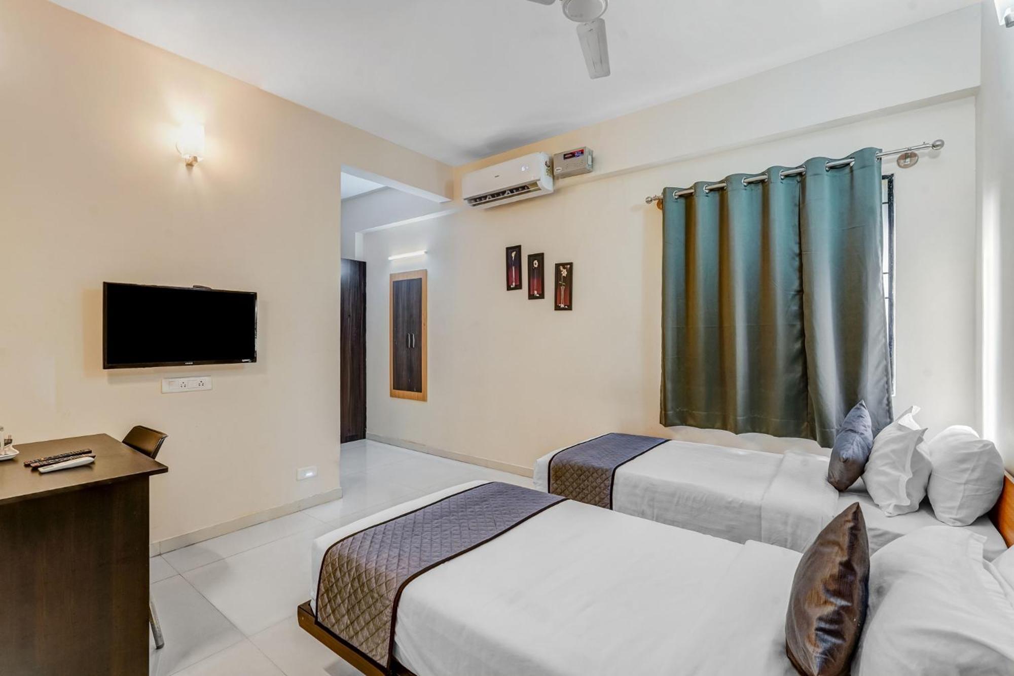 Upar Nearby Bagmane Tech Park Hotel 2*