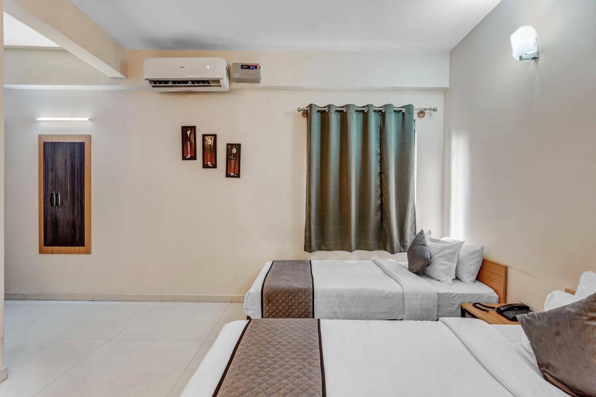 Upar Nearby Bagmane Tech Park 2*