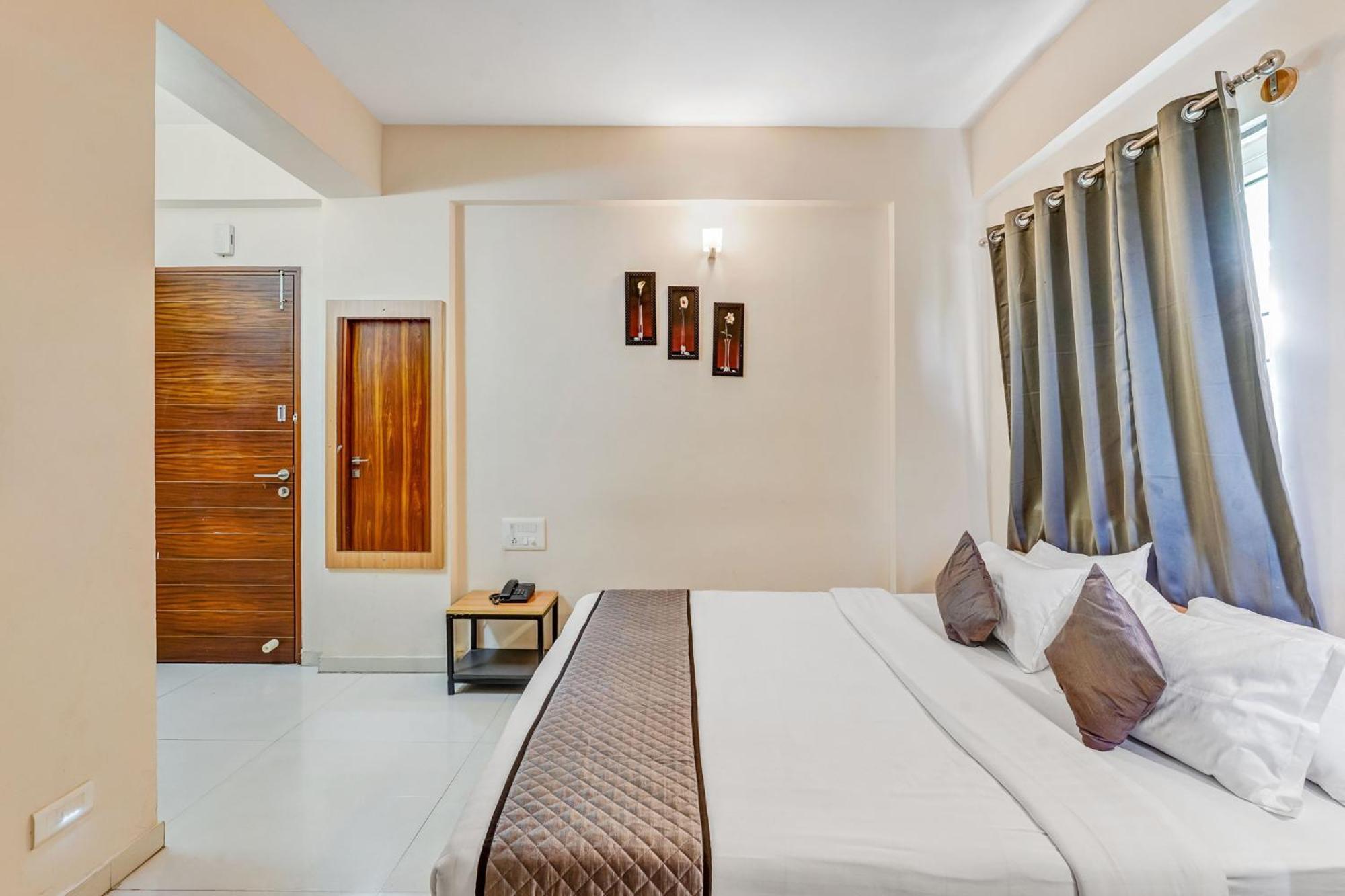 Upar Nearby Bagmane Tech Park 2* Bangalore