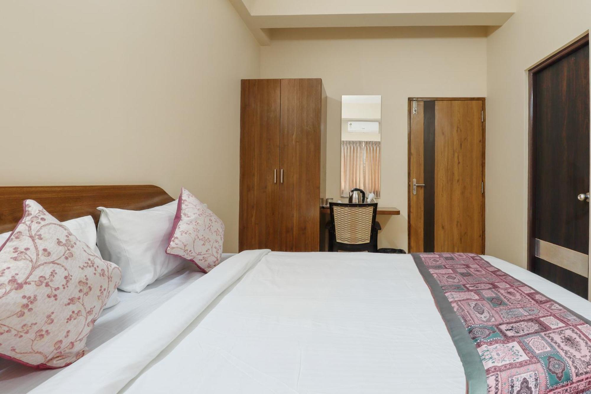 Sri Sai Grand In Hotel Bangalore