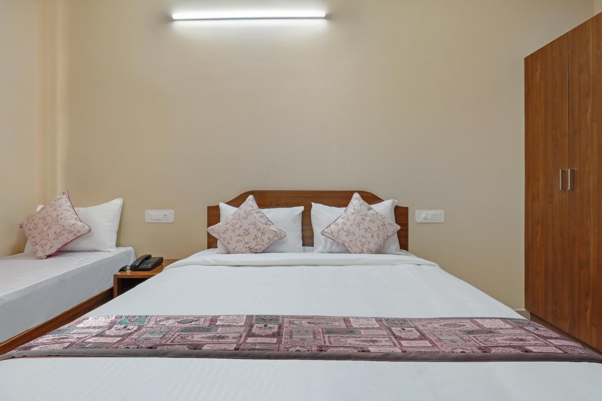 Sri Sai Grand In Hotel 3*