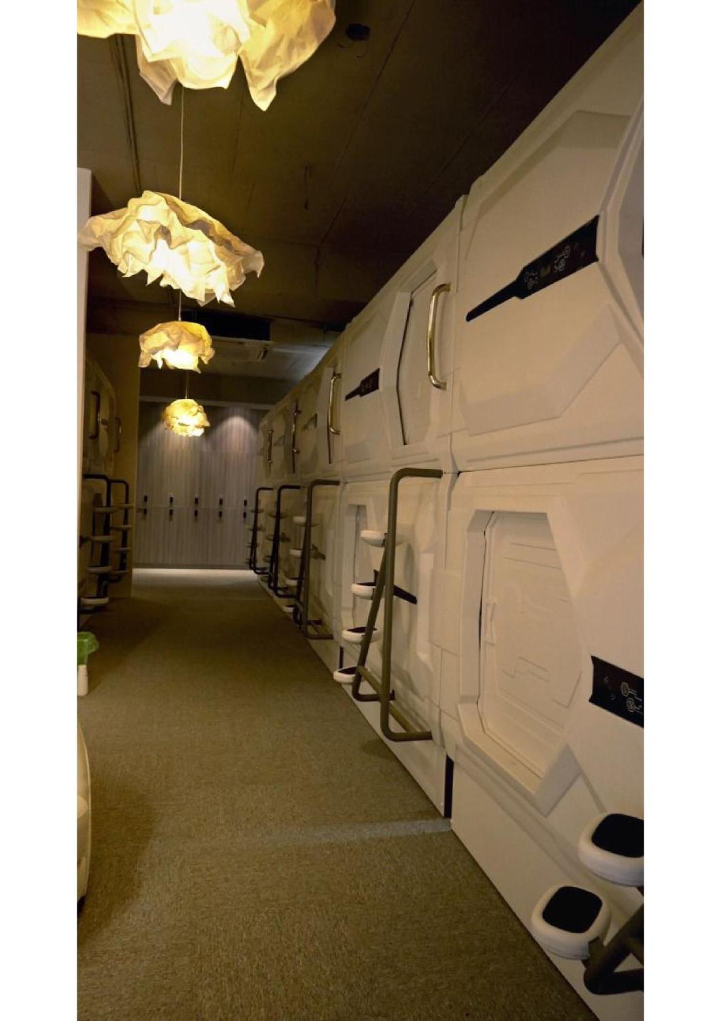 Capsule hotel Blr Pods *
