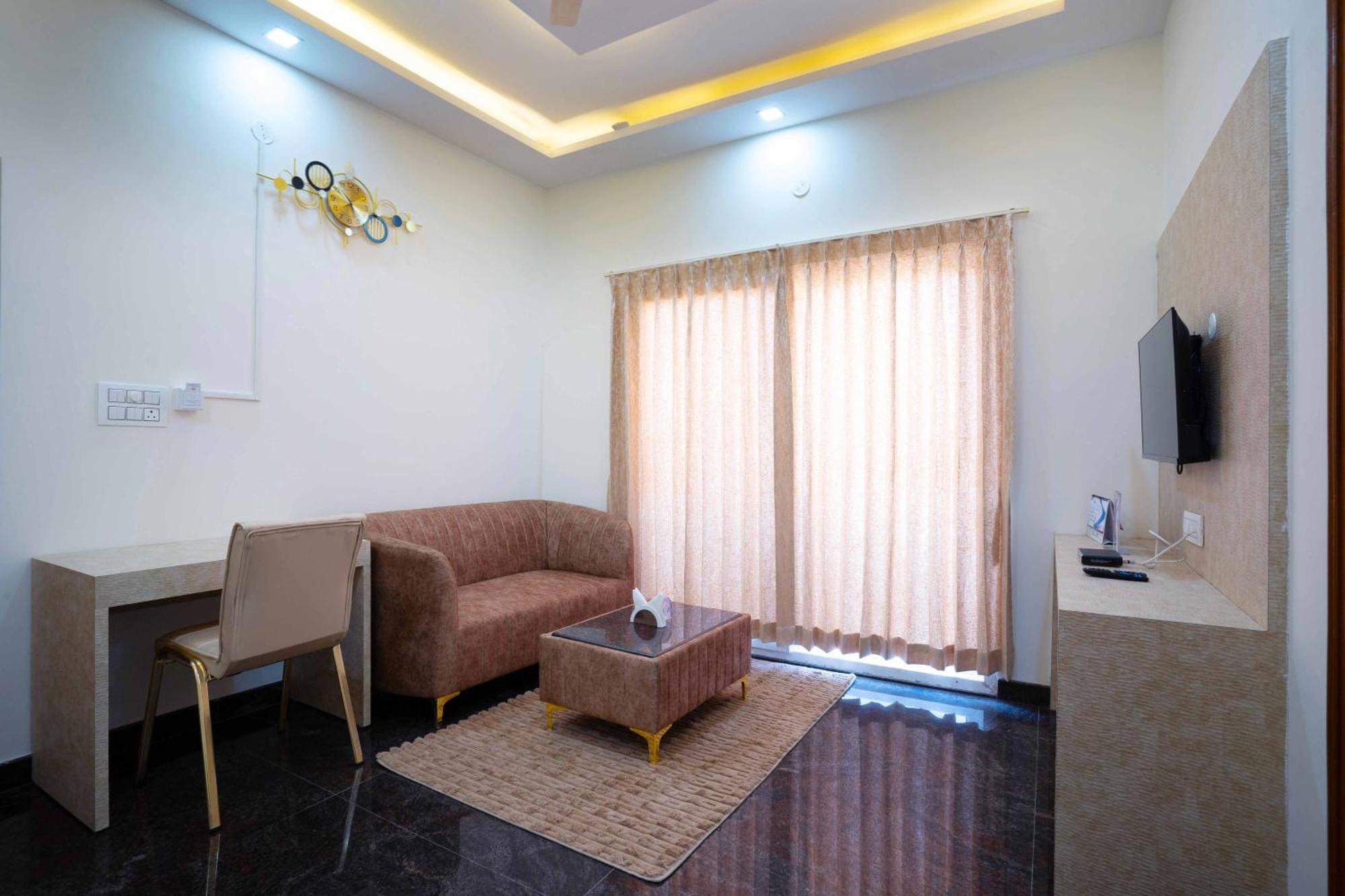 Treebo Galaxy Kings Suites, Hebbal 3* Bangalore