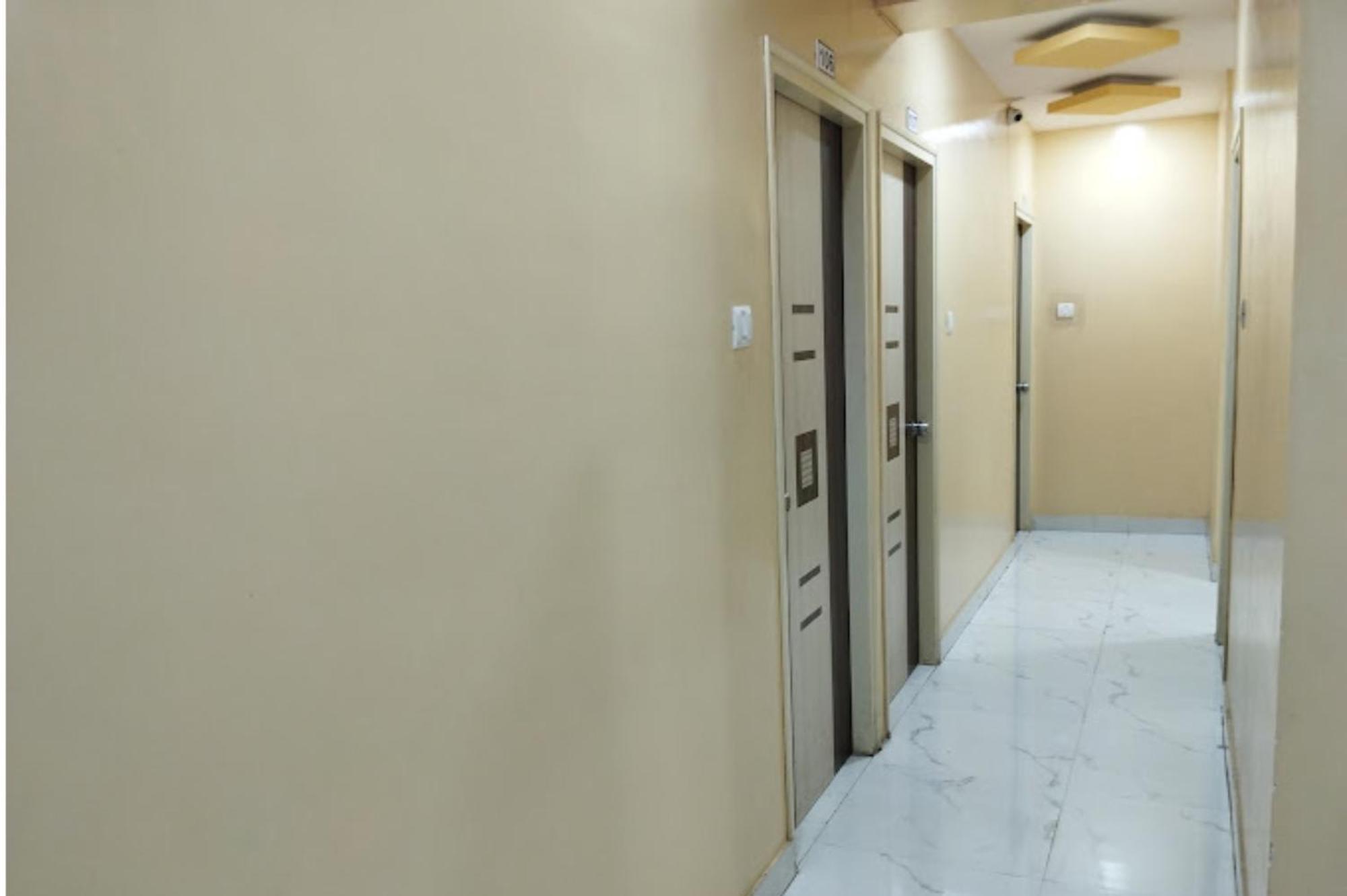 The Corporate Comforts Hotel 3*