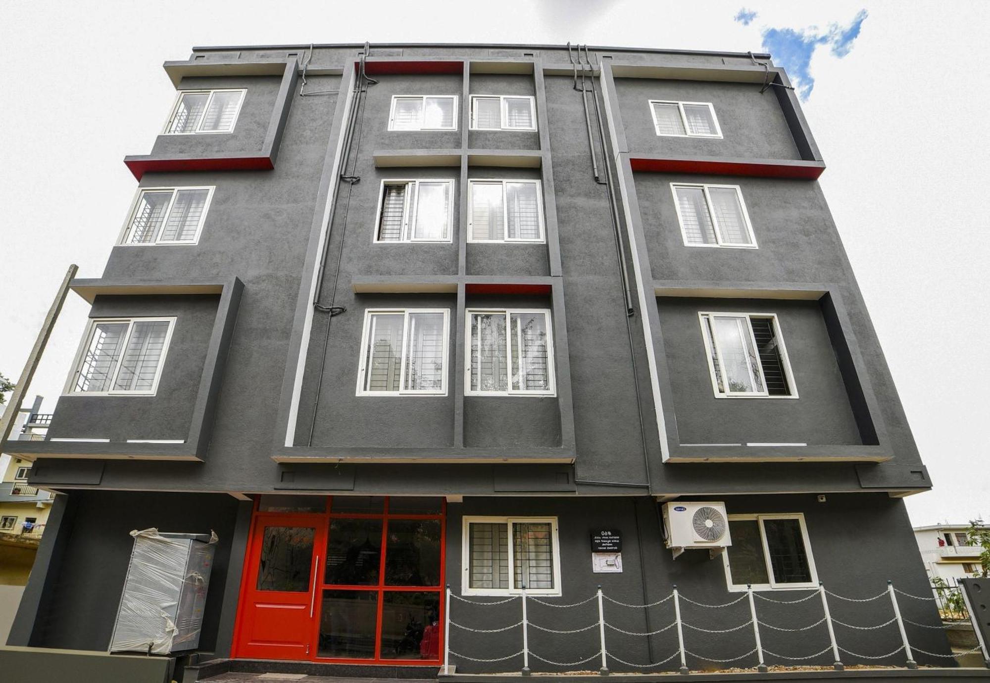 Hotel Townhouse Sarvar Hospitality Near Ascendas Park Square Mall