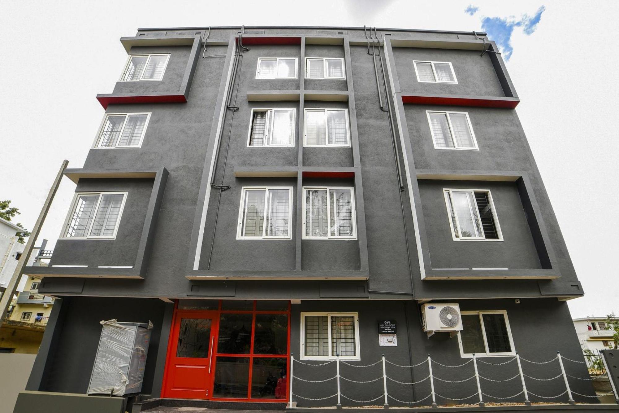 Townhouse Sarvar Hospitality Near Ascendas Park Square Mall Bangalore